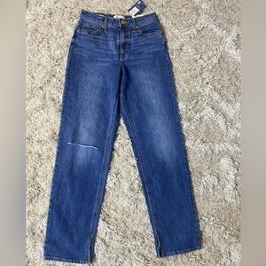 NWT Universal Thread Women’s Vintage Straight Stretch  Size 0 New